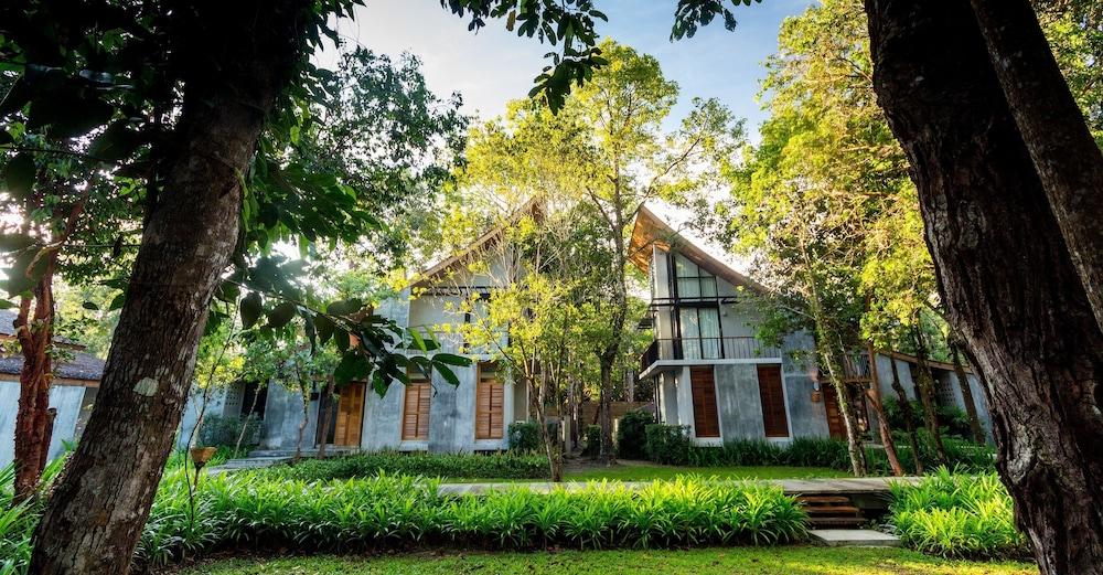 Villa Thalanena By The Beach Bagian luar foto