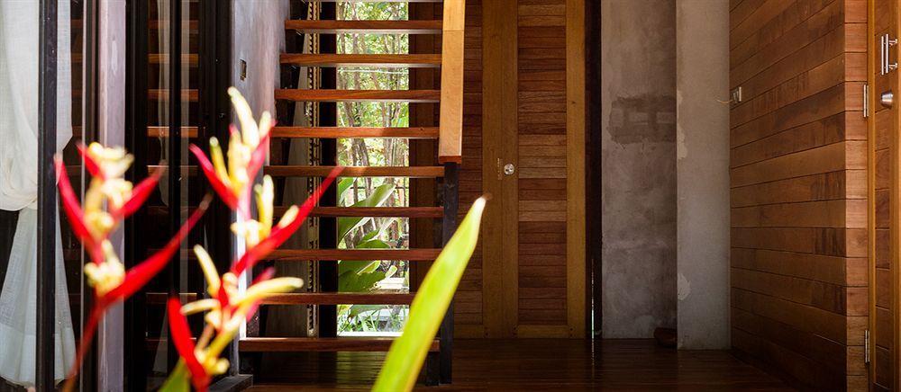 Villa Thalanena By The Beach Bagian luar foto