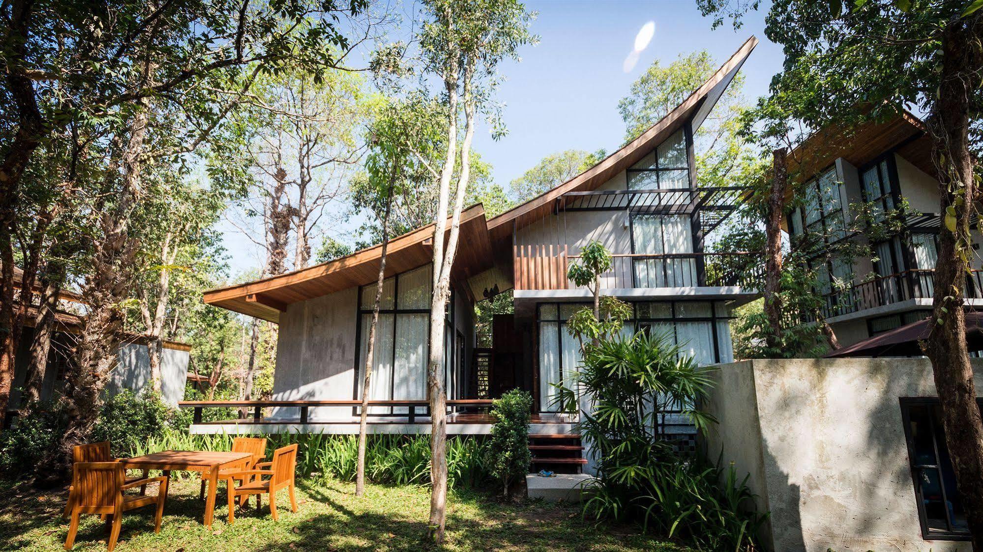 Villa Thalanena By The Beach Bagian luar foto